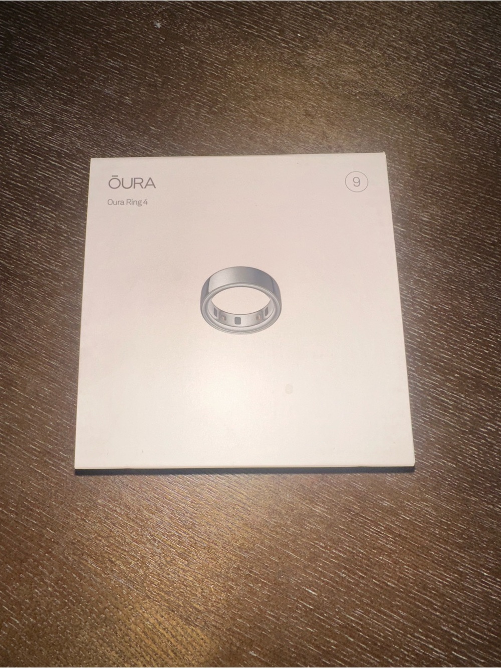 Oura Ring 4 Smart Ring in Silver